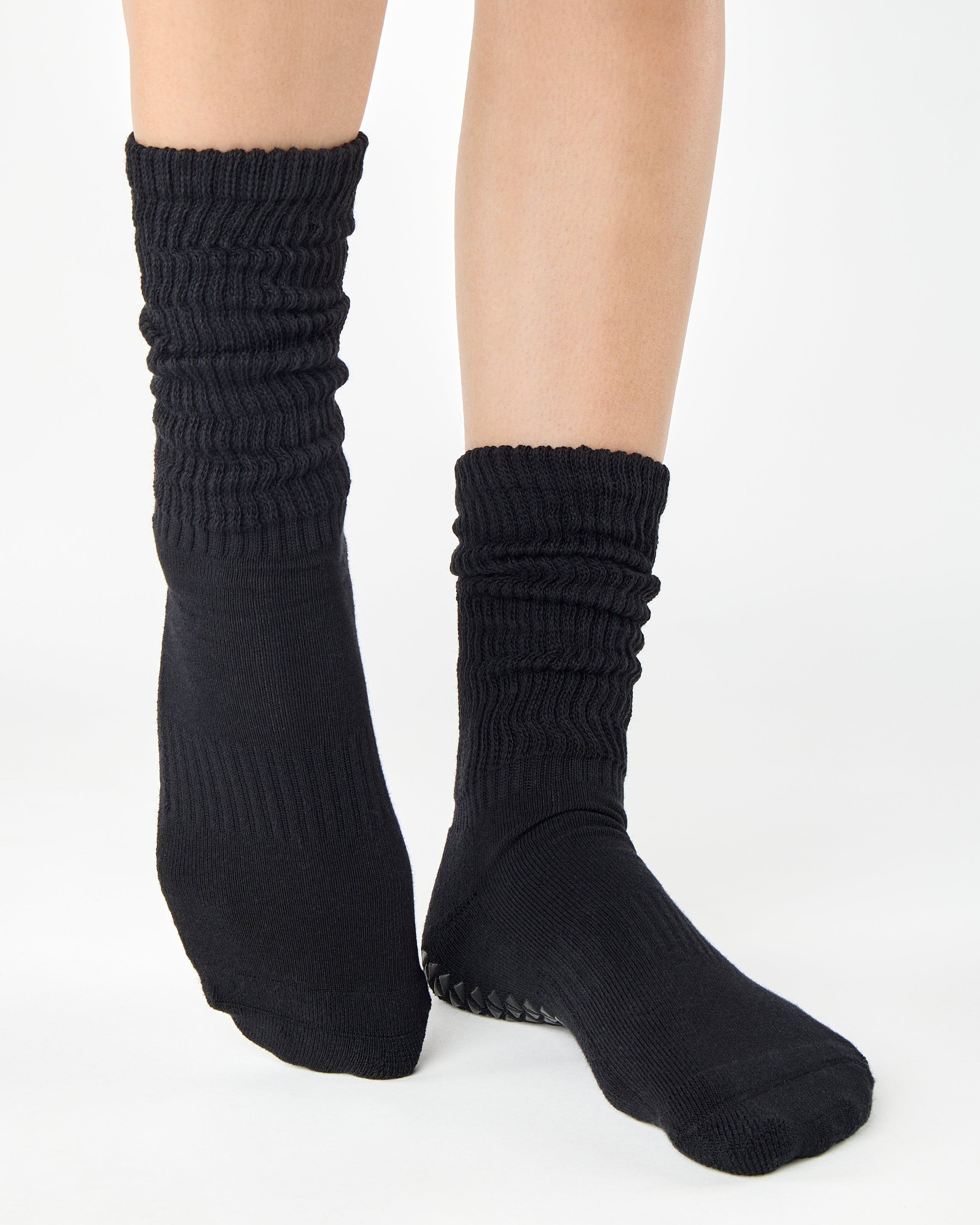 Slouch Crew Grip Sock – Pointe Studio