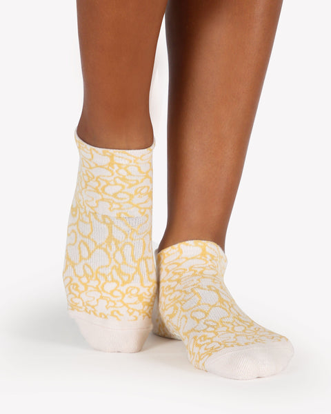 Pointe Studio Women's The Sunset 3-Pack Grip Socks –