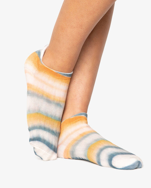 Ankle Grip Stripes & Checks at Rs 699/piece