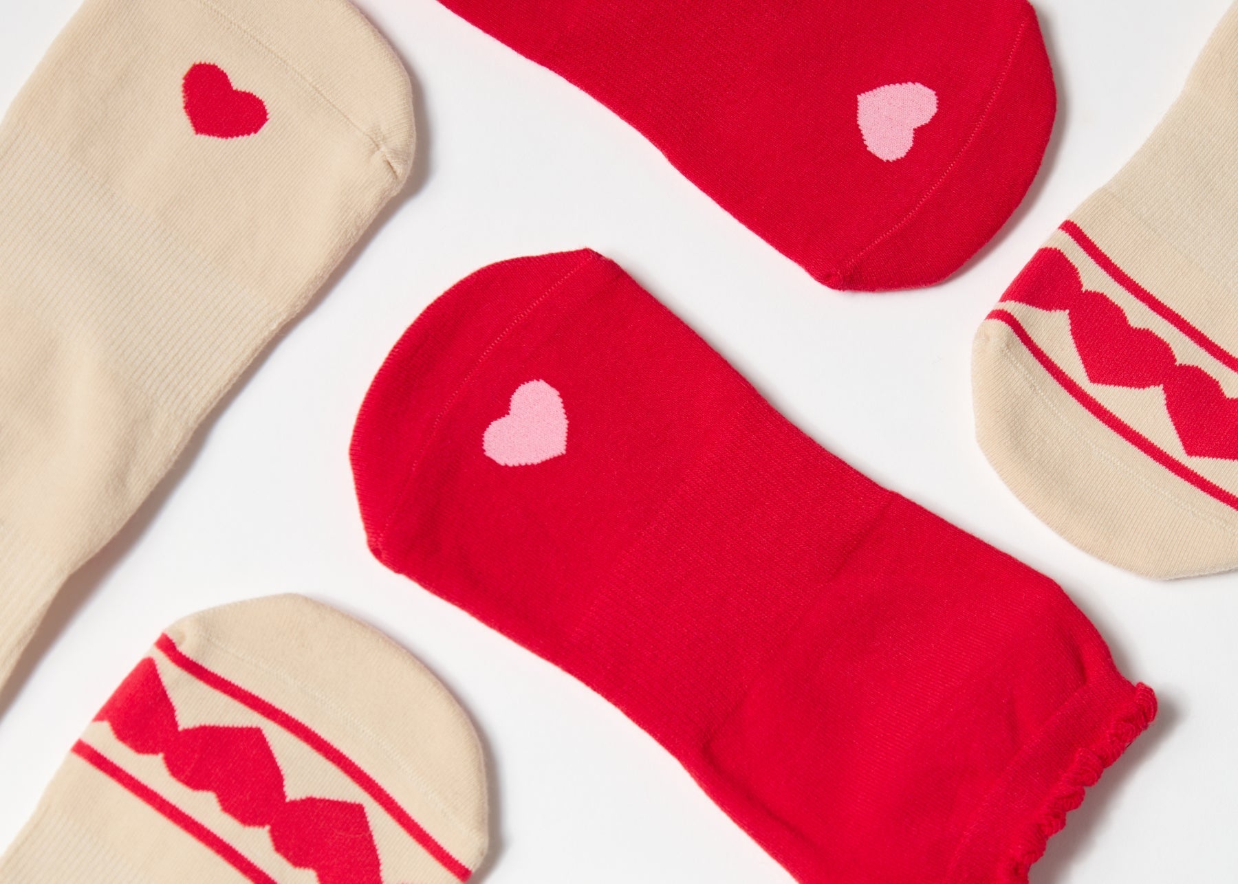 Valentine’s Day Gift Guide 2026: Best Grip Socks & Studio Gifts for Pilates + Barre Lovers