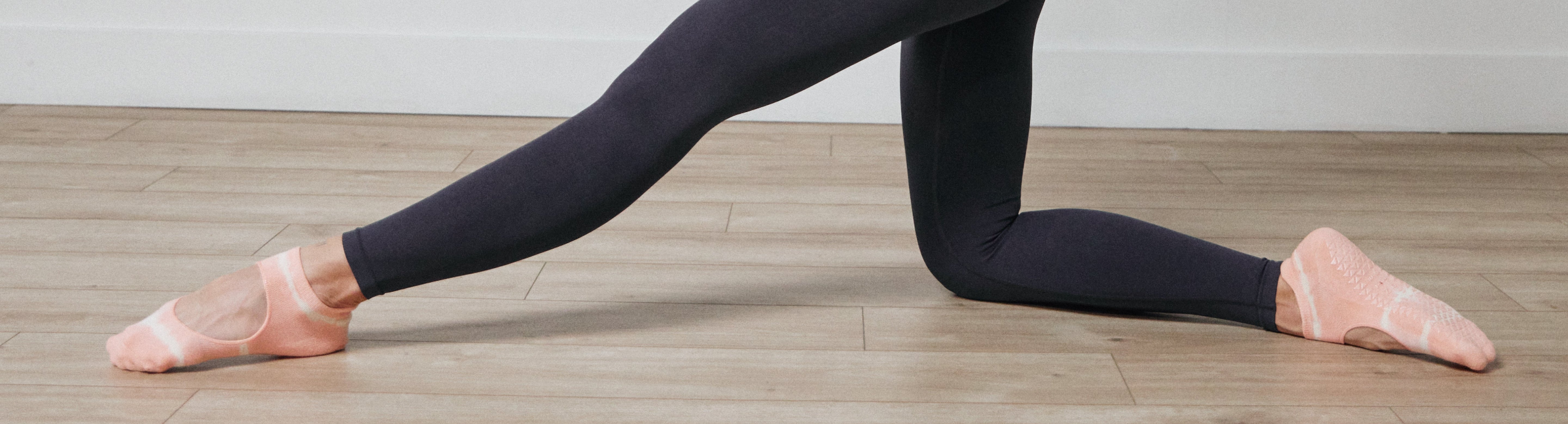 strap style grip sock collection