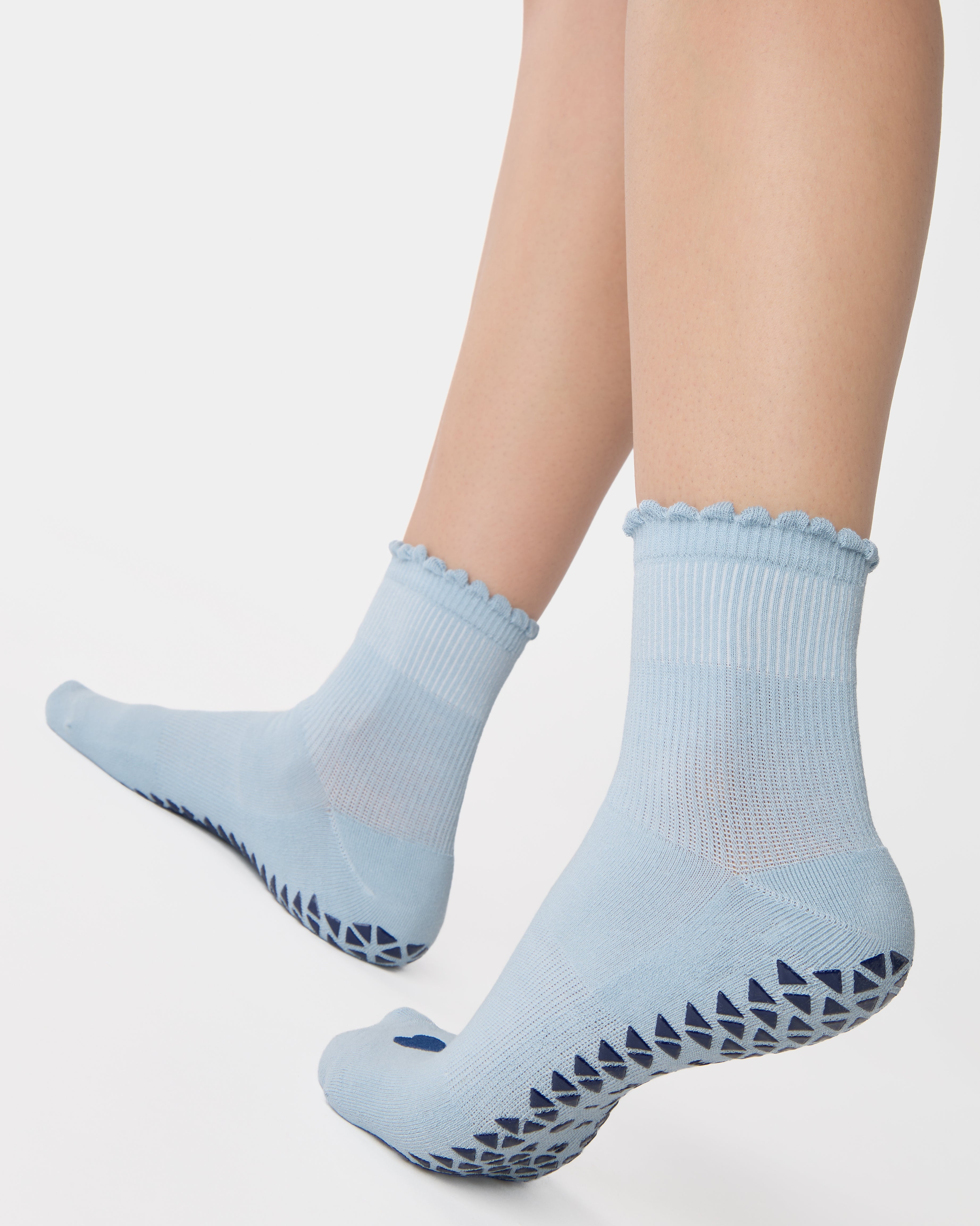 Love Ankle Grip Socks for Pilates, Barre & Yoga | Pointe Studio