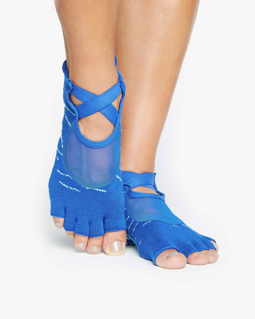 Gaiam Australia Gaiam Toeless Grippy Yoga Socks : : Clothing,  Shoes & Accessories