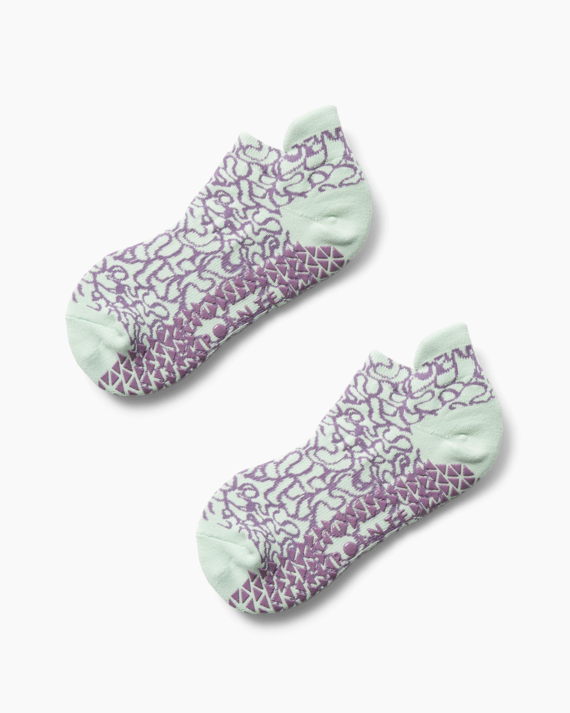 Our best-selling original cushioned grip sock; perfect for barre and pilates.
