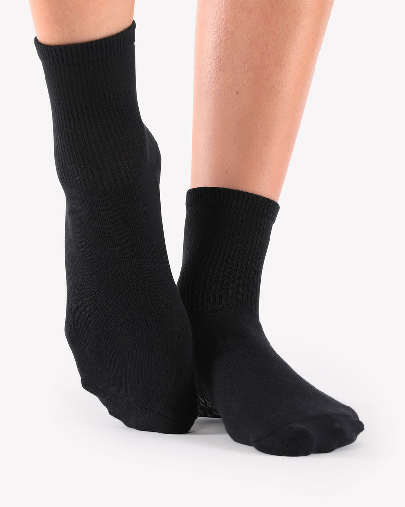Classic Low Rise Grip Socks - Black – VIVA Pilates